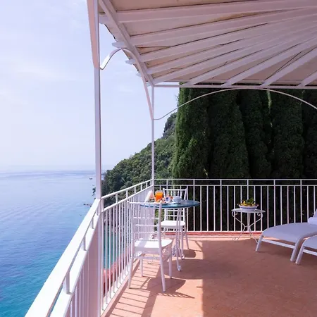 Bed & Breakfast Paradise